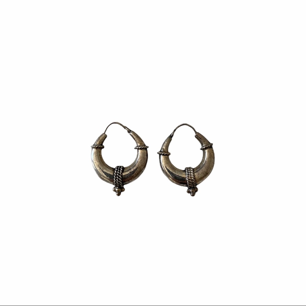 Vintage Sterling Silver Bali Hoop Earrings